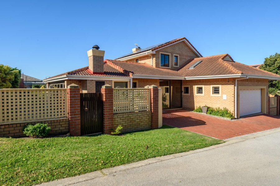 4 Bedroom Property for Sale in Mill Park Eastern Cape